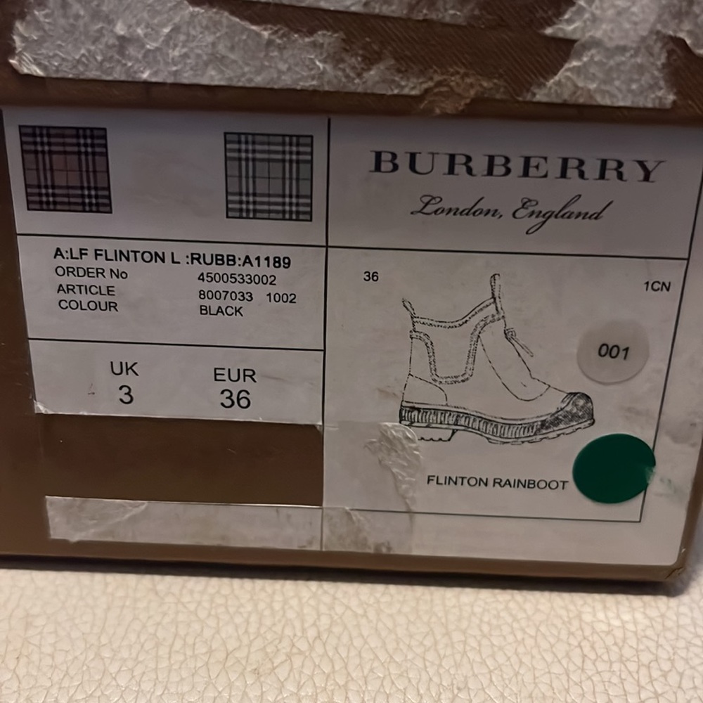 Burberry Vintage Check Rubber Rain Boot. Euro size 36 - Picture 2 of 6